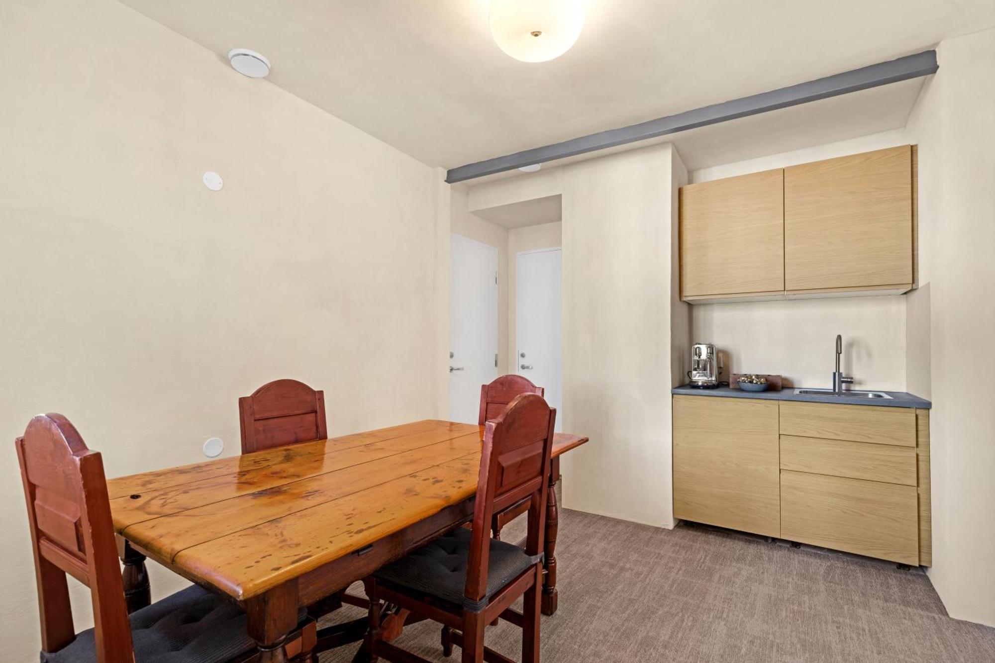 - Bedroom With Private Bathroom Gasthuis *