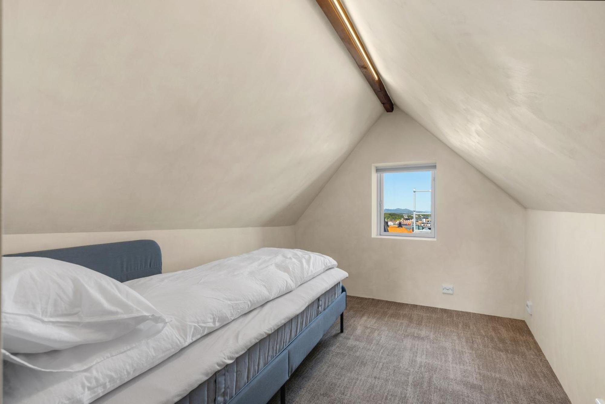 Gasthuis - Bedroom With Private Bathroom Stavanger