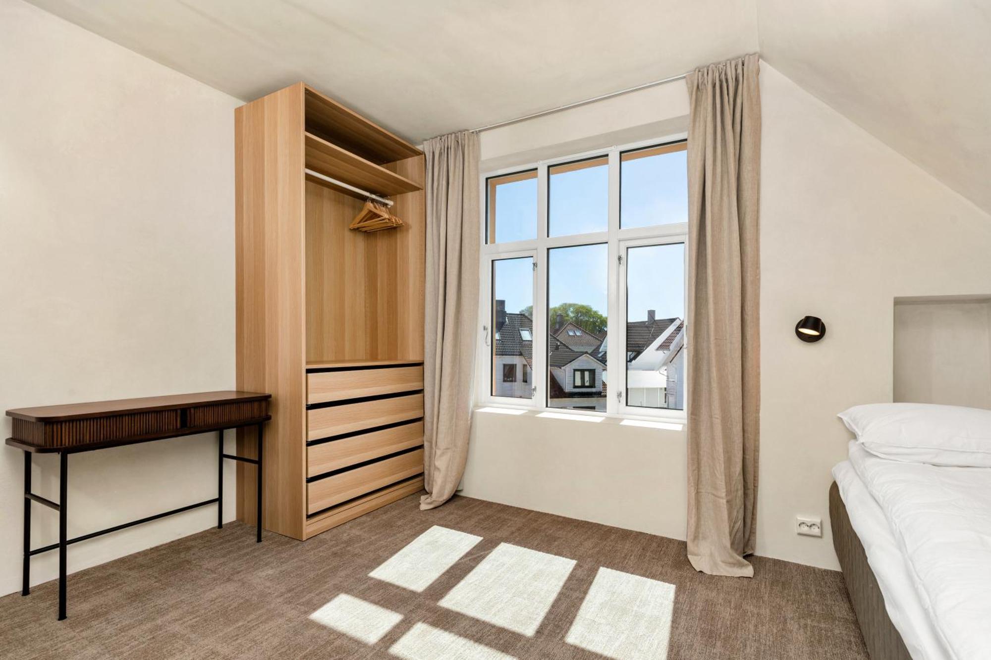 - Bedroom With Private Bathroom Guest house