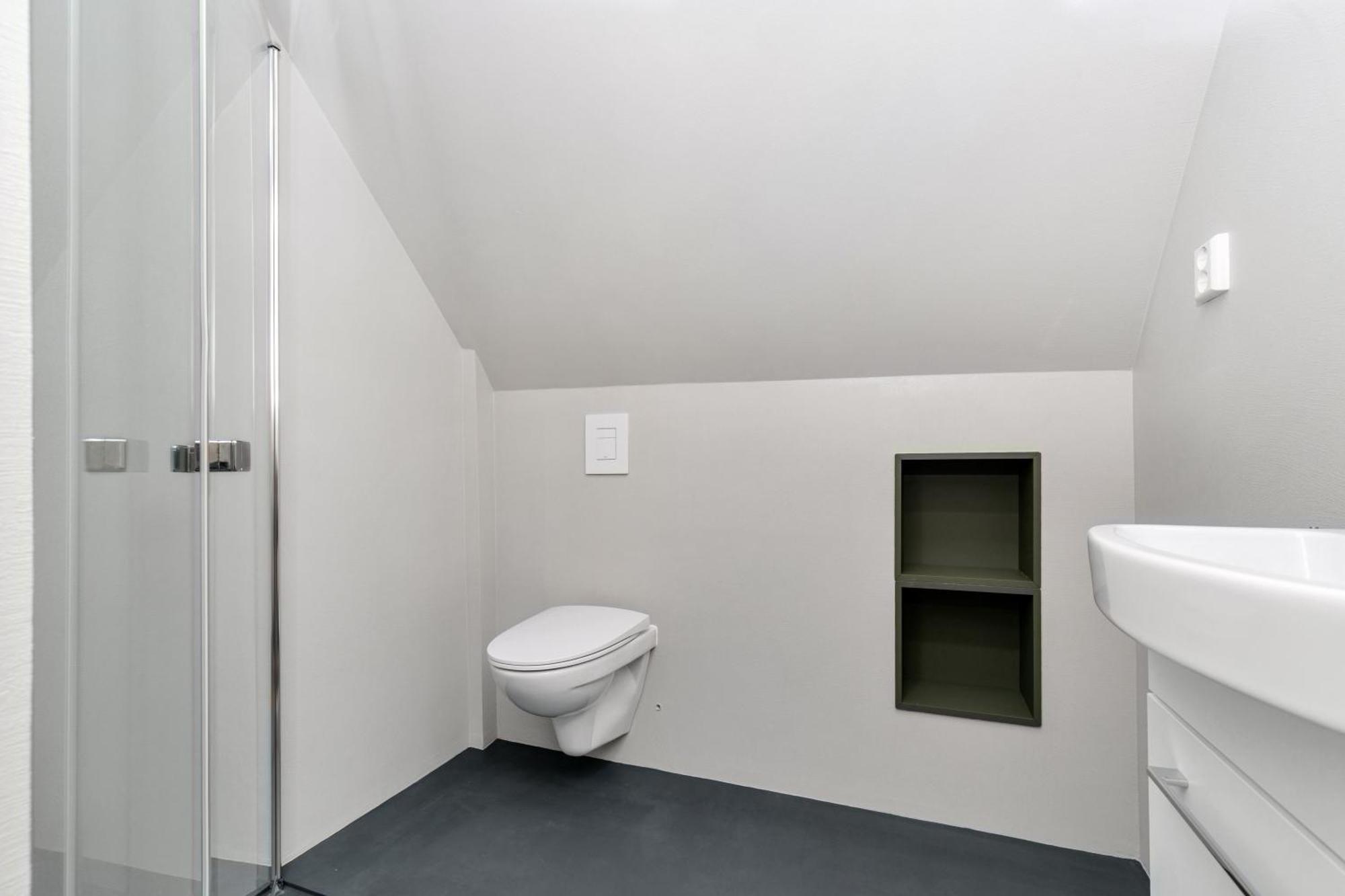 - Bedroom With Private Bathroom Guest house *