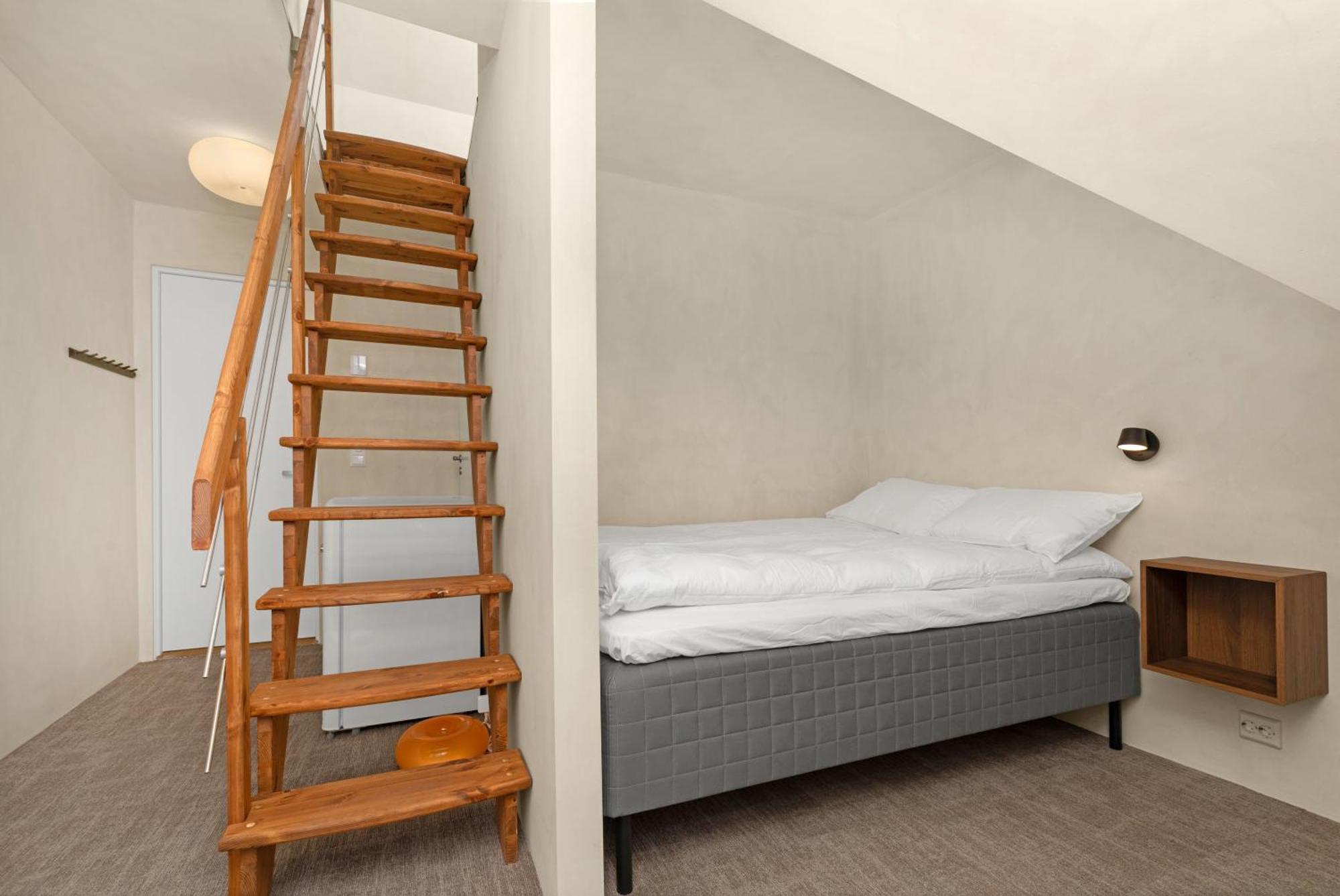 - Bedroom With Private Bathroom Gasthuis Stavanger