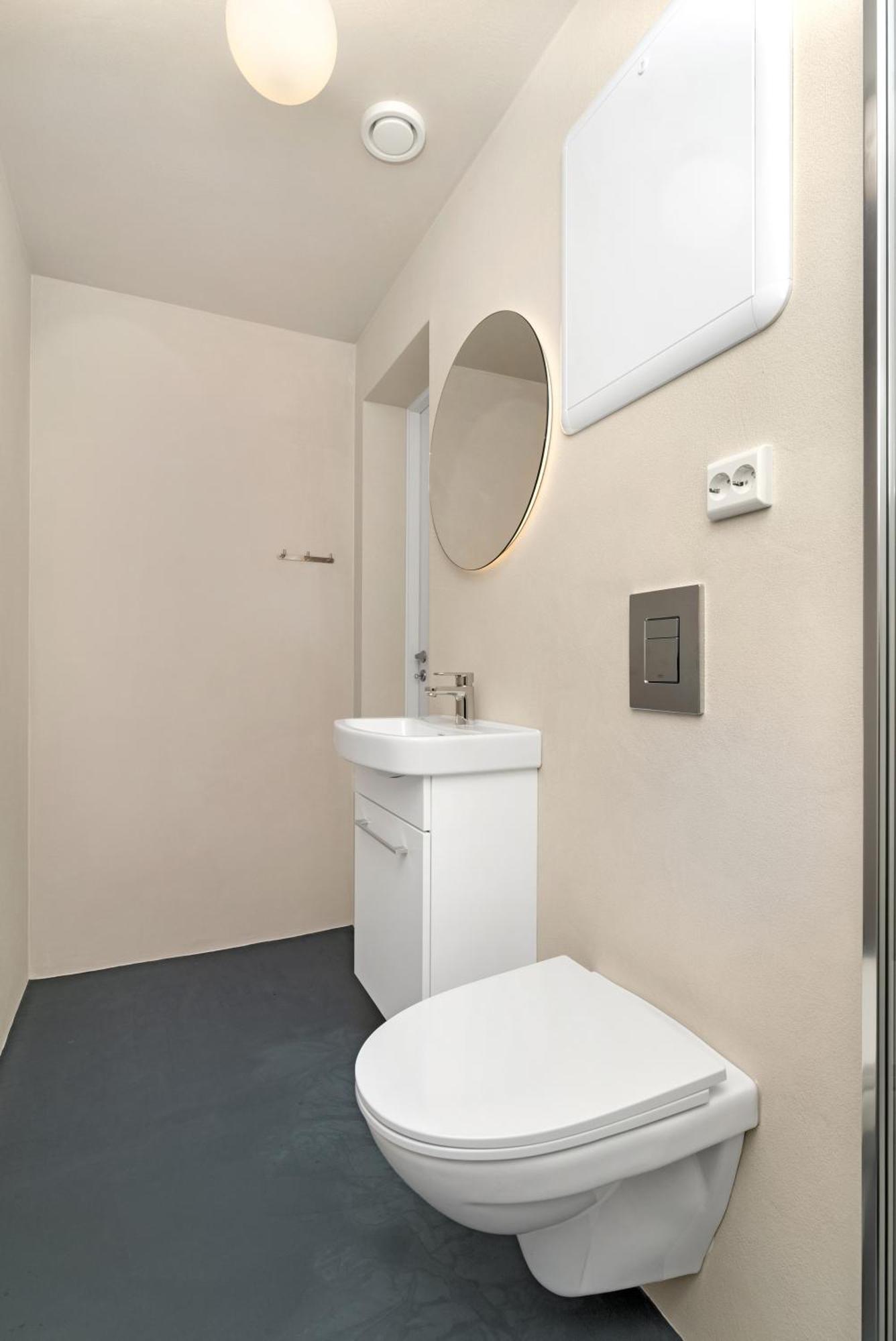 - Bedroom With Private Bathroom * Stavanger